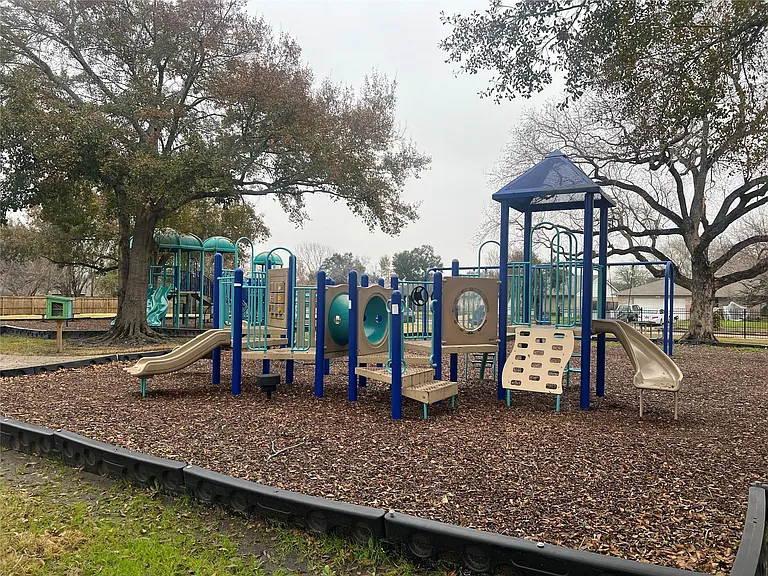 10322 Clarktower Ln — Photo 36