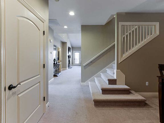 4th image of 104 N Tuscany Dr #B