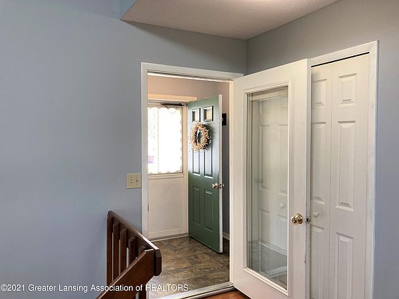 4th image of 2347 Graystone Dr