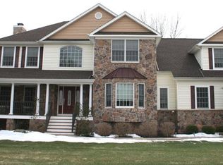 3 Cooper Pl, Hillsborough, NJ 08844