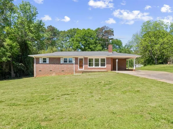 160 McArthur St, Spartanburg, SC 29302