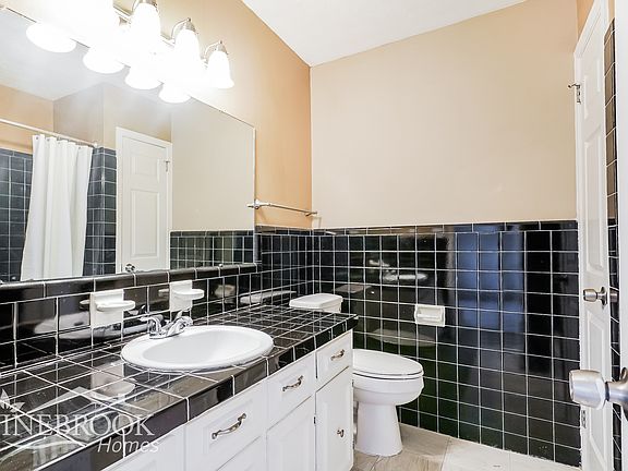 5th image of 20 Mountainview Dr