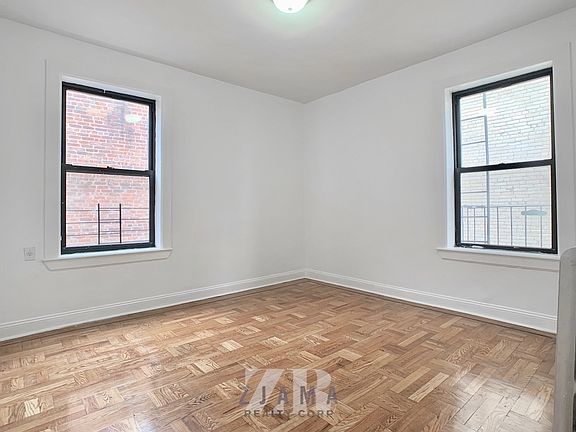 3rd image of 690 Rogers Ave APT 1B