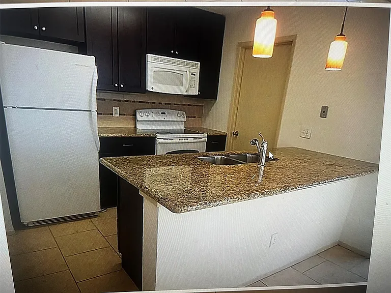 8020 Braesmain Dr — Photo 3
