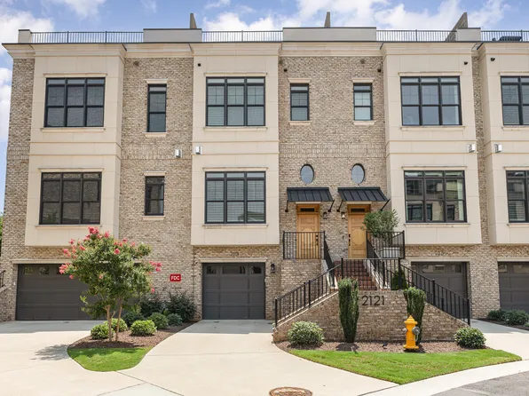 2121 Oberlin Village Dr #103, Raleigh, NC 27605