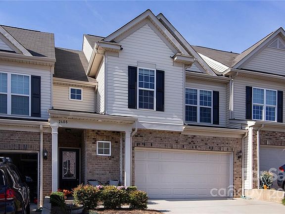 2nd image of 2608 Katy Flyer Ave