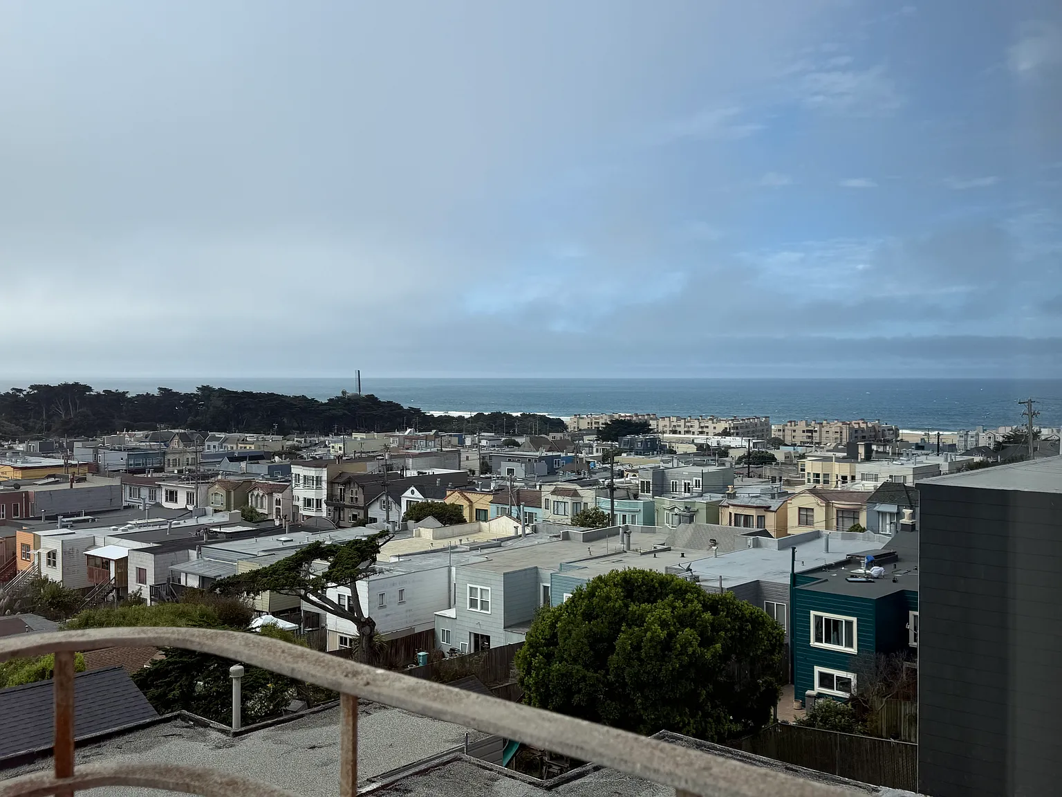 2 bed, 1.0 bath, $4,295 — Photo 2