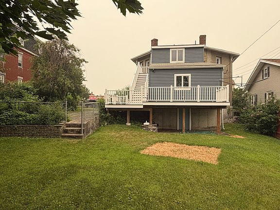 5th image of 312 Plantation St
