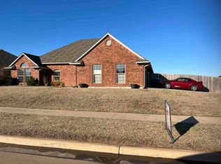 2201 SW 54th St, Lawton, OK 73505