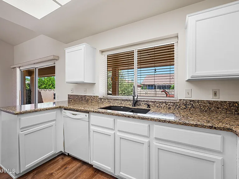 14802 W Greystone Dr — Photo 6