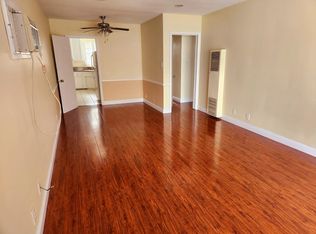 7357 Woodman Ave, Van Nuys, CA 91405