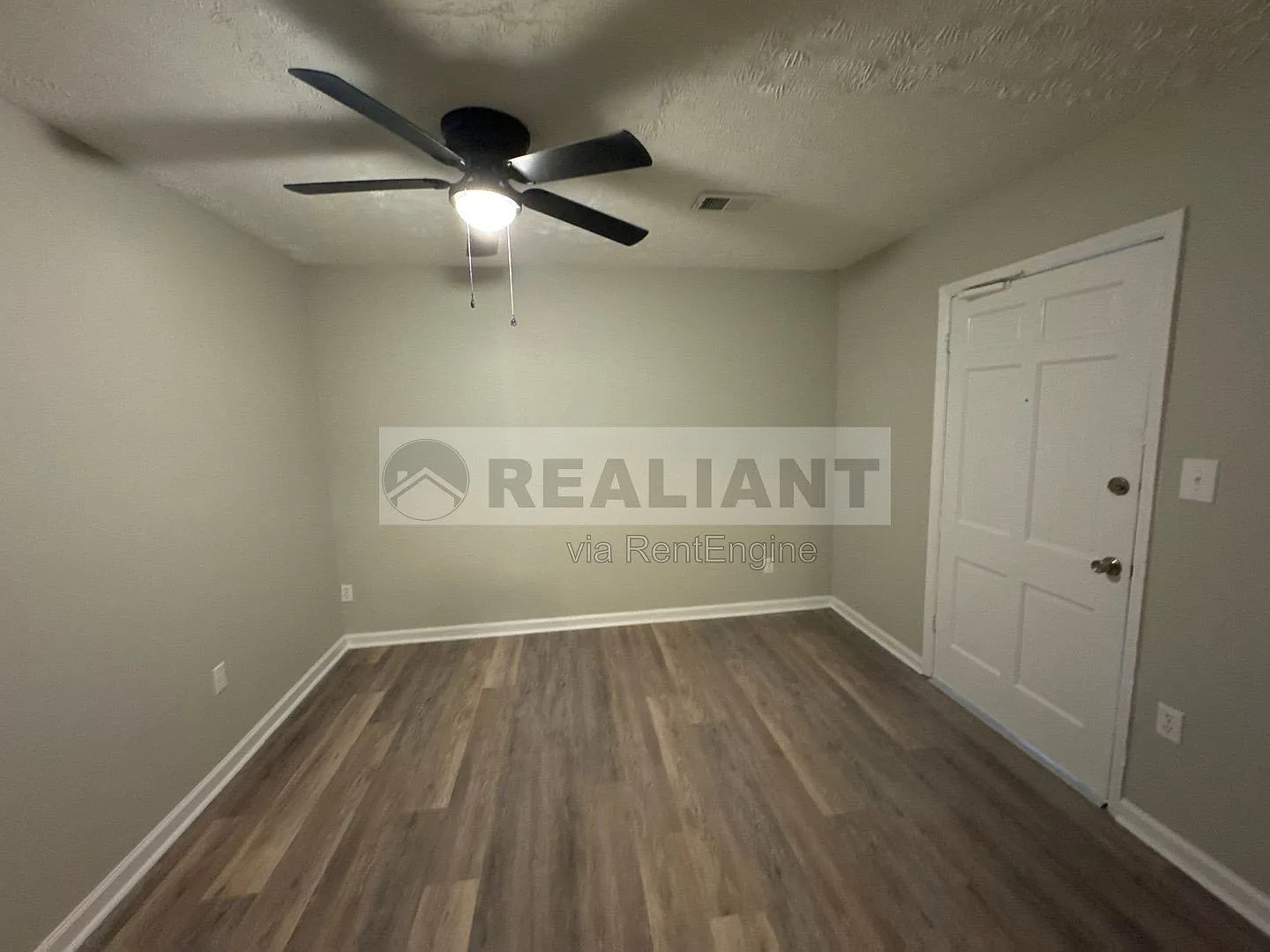 2 bed, 1.0 bath, 950 sqft, $995 — Photo 4