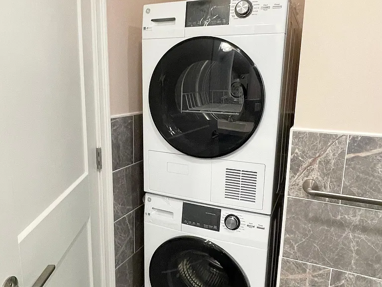 23 Hudson St #403 — Photo 9