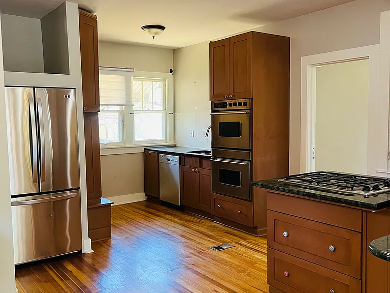 361 S Logan St #A — Photo 4