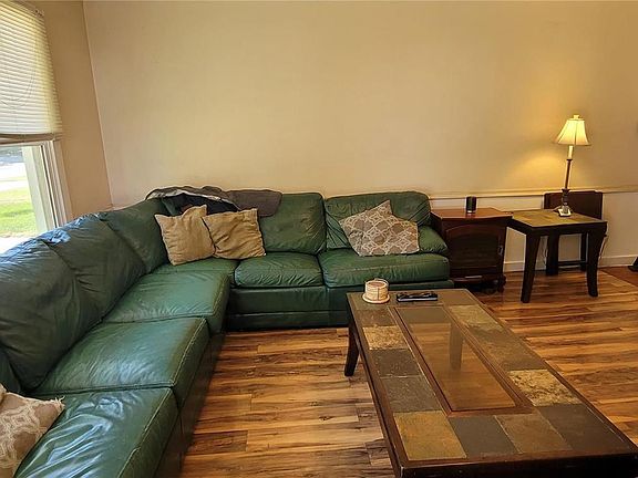 5th image of 2735 Michigan Ave