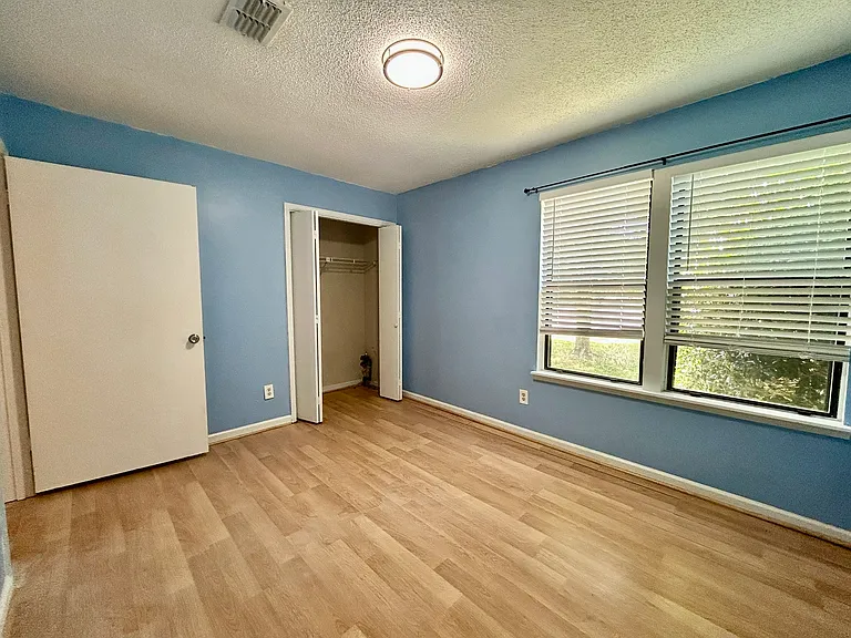 19 Briar Gate Ln — Photo 30