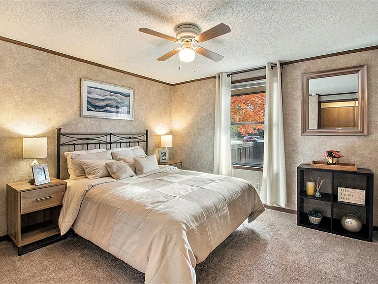 Arrowhead Apartments — Photo 4