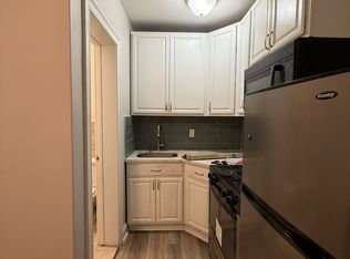 46 Vroom St, Jersey City, NJ 07306