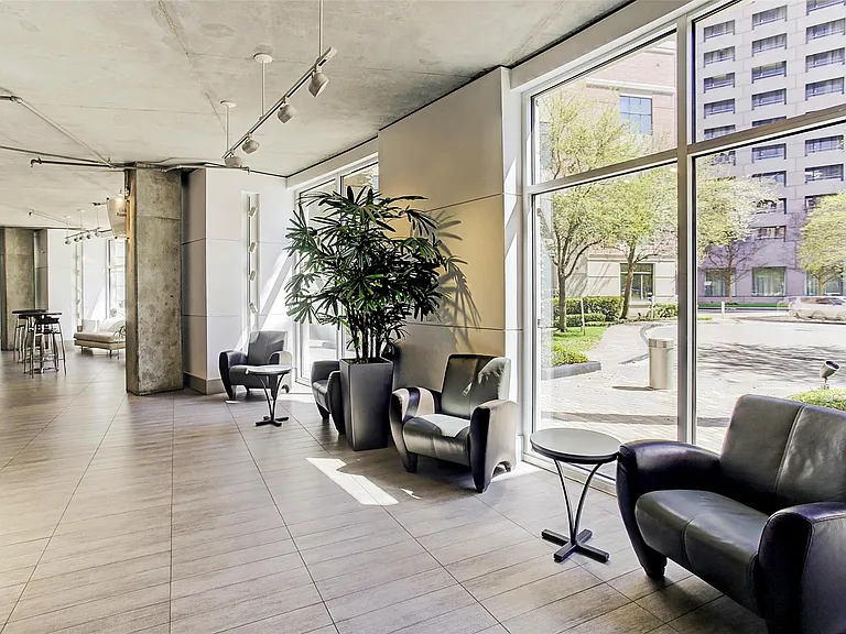 1901 Post Oak Blvd #2602 — Photo 8