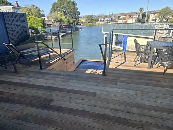 2811 Bayview Dr, Alameda, CA 94501