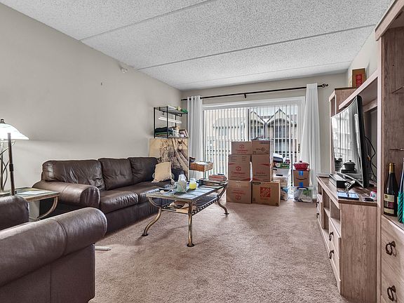 5th image of 11 S Wille St #501