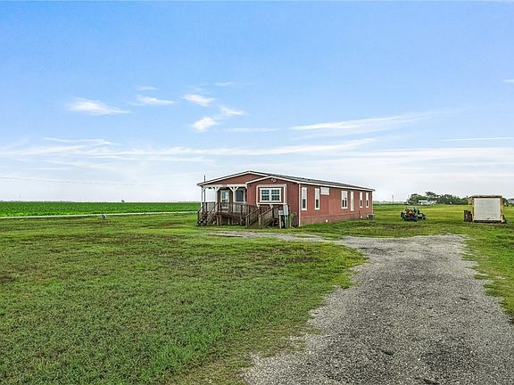 2nd image of 5898 County Road 2047