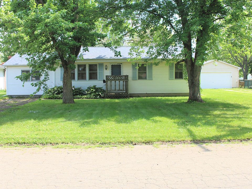 1st image of 1084 Eastview Dr