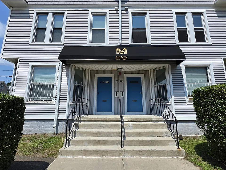 83 Sachem St #C-R