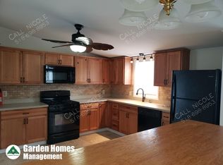 1 Jacob Dr, Clifton Park, NY 12065