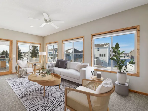 1312 Shadywood Ln, Waconia, MN 55387