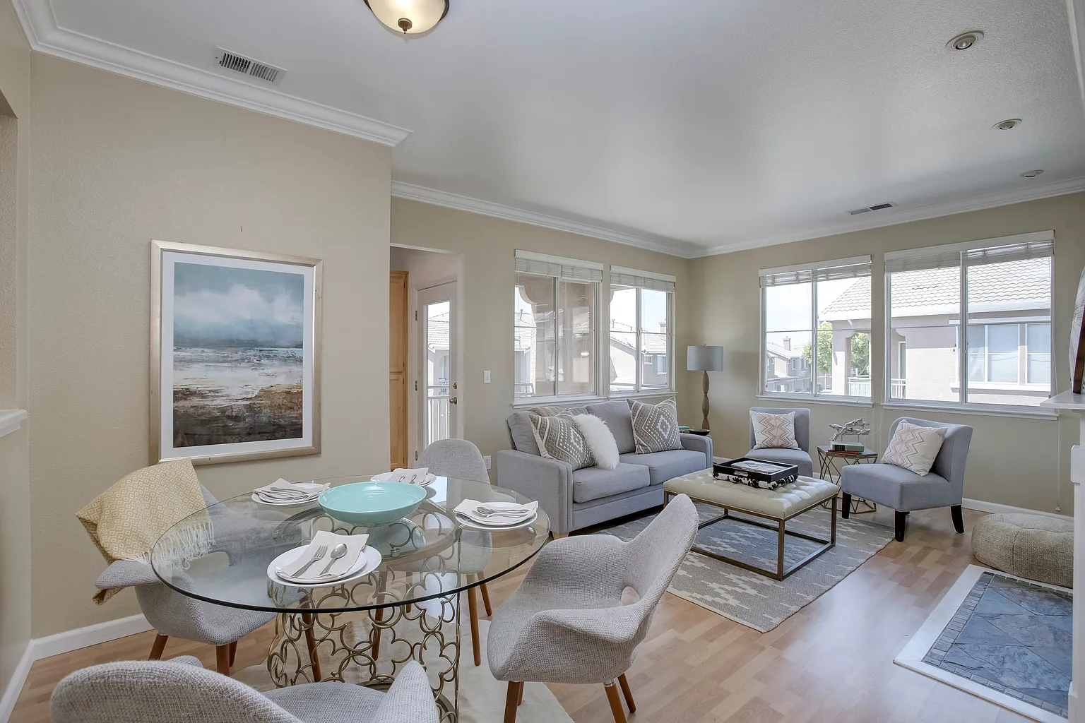 3558 Jasmine Cir photo 1