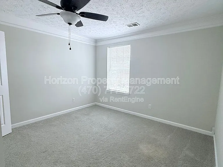51 Hampton Dr — Photo 15