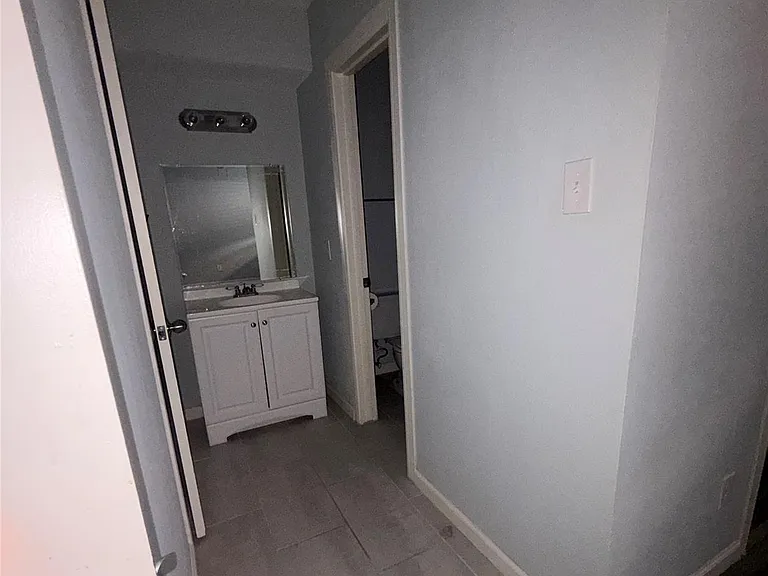 4626 Bell St #6 — Photo 11