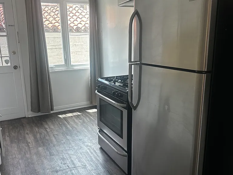 1477 Havenhurst Dr #1 — Photo 51