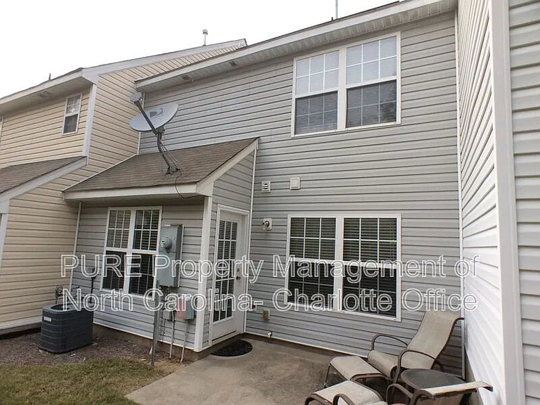 11314 Stone Trail Rd — Photo 8