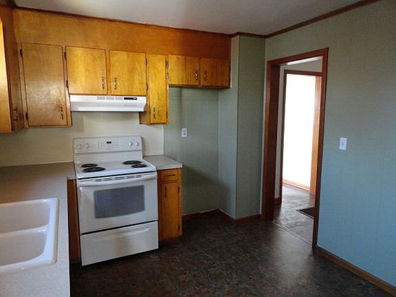 4th image of 311 Sprinkle Ave