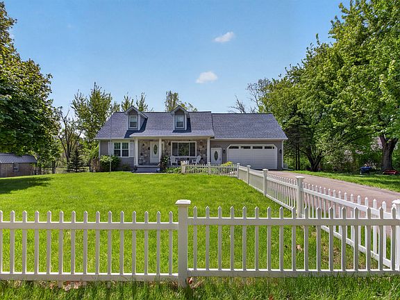 2nd image of 4359 Springbrook Ln