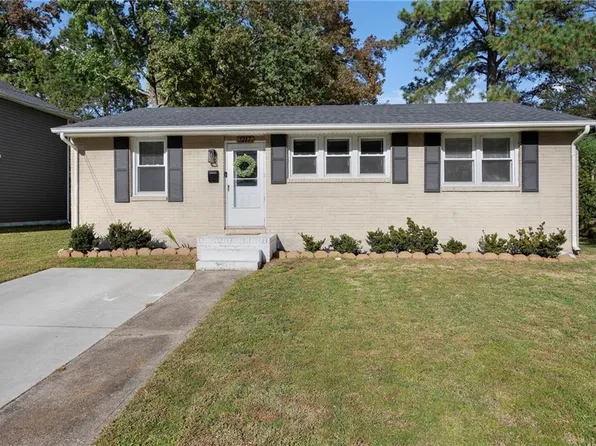 1217 Cleona Dr, Chesapeake, VA 23324