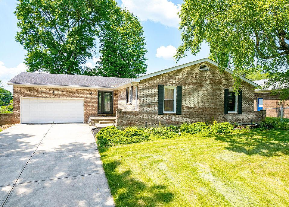 1st image of 8845 Valley Circle Dr