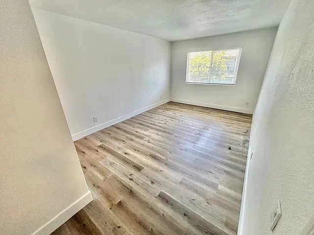 1490 Naranca Ave #6 — Photo 10