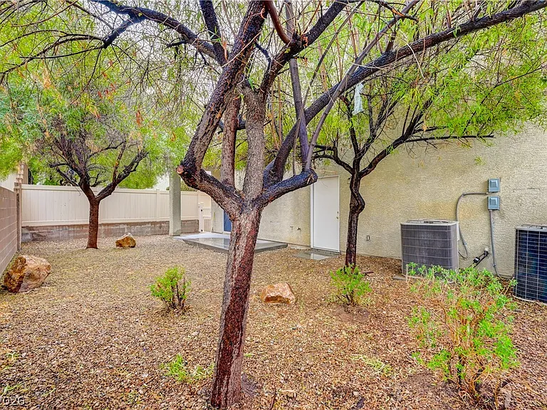 9185 Wild Briar Ln #NA — Photo 44