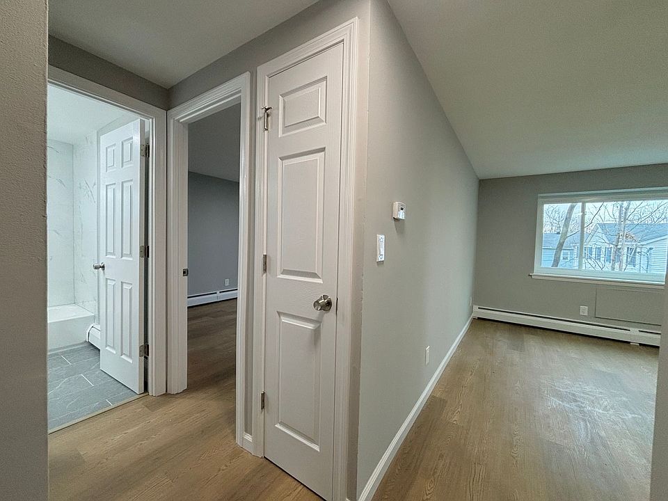 1st image of 142 S Main St APT 1B