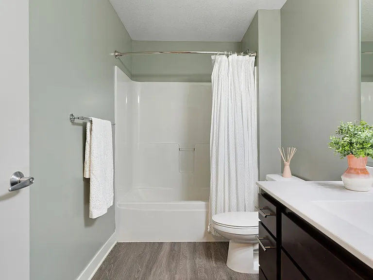 Spectrum Apartments & Townhomes — Photo 36