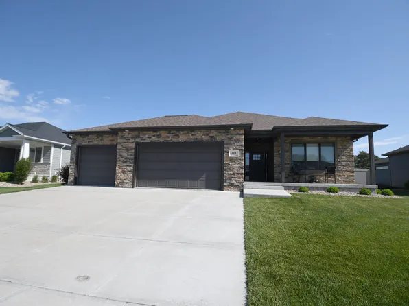 1813 W 51st Street Pl, Kearney, NE 68845