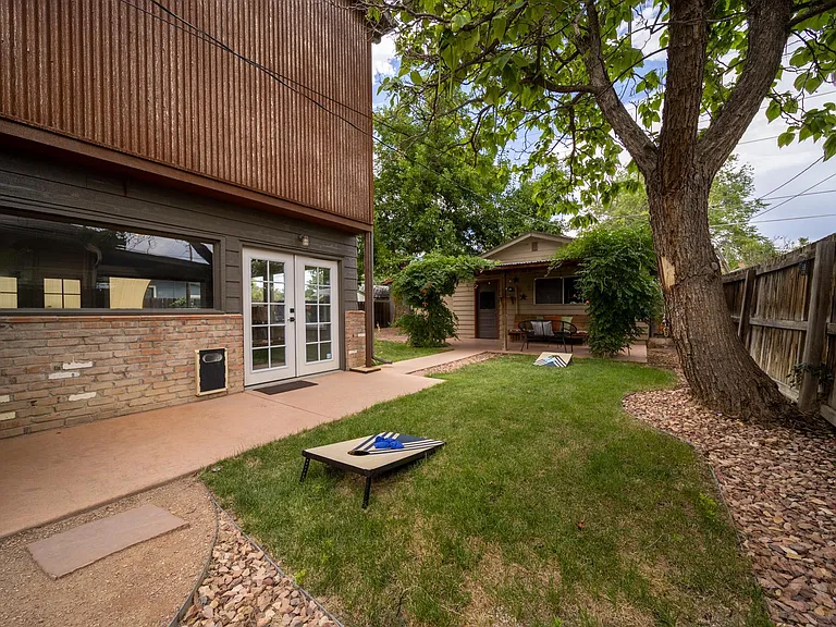 1346 Rood Ave — Photo 29