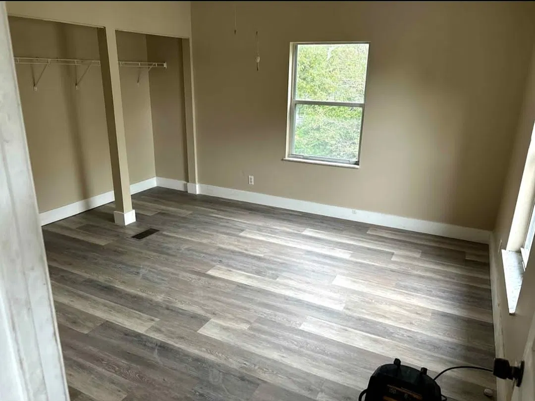 2 bed, 1.5 bath, 1050 sqft, $1,365 — Photo 2