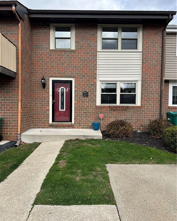 1st image of 216 Sequoia Ct