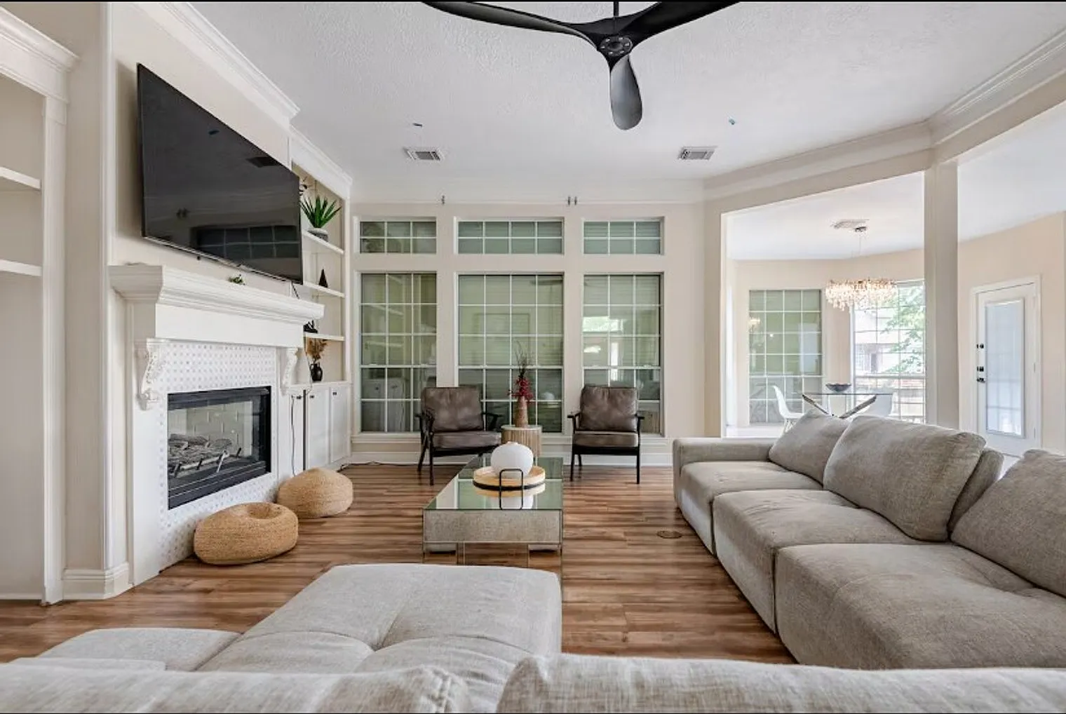 4 bed, 3.5 bath, $10,136 — Photo 3
