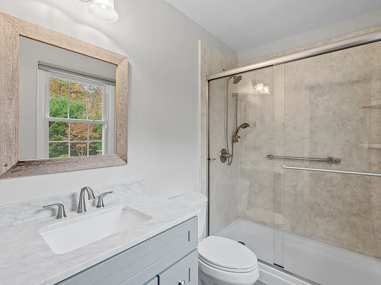 1416 Hobbs Rd — Photo 16