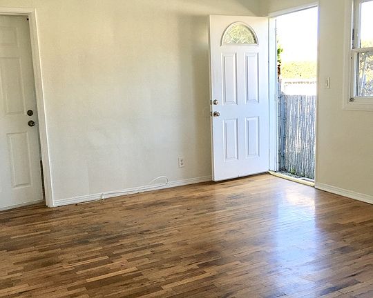 2nd image of 13103 Venice Blvd